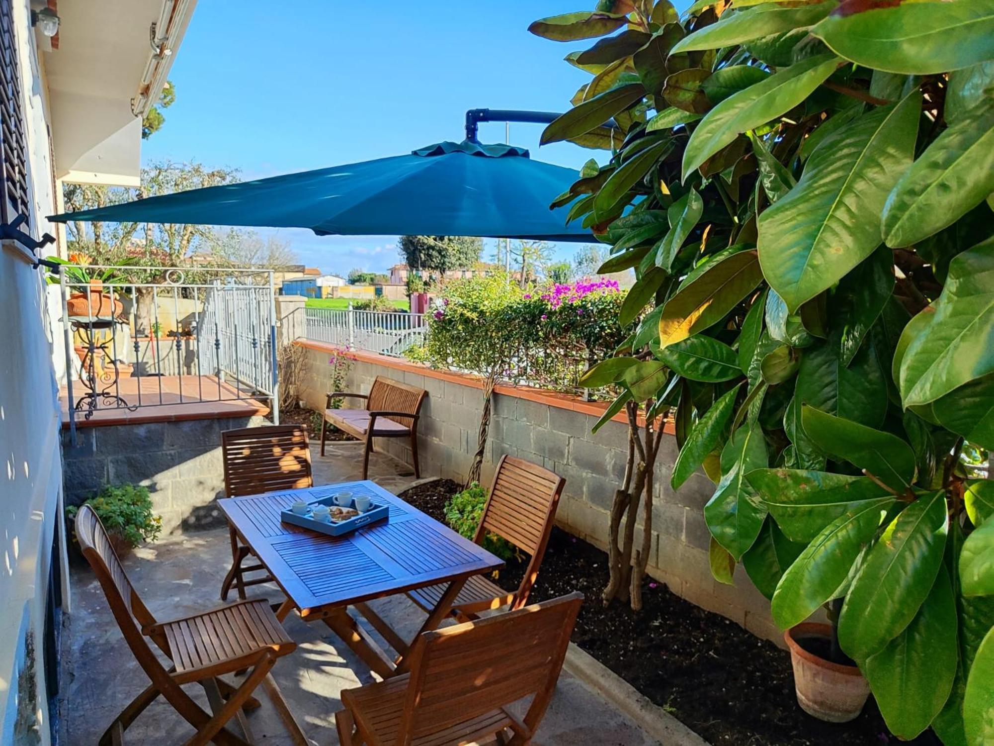 A Casa Di Gina Apartment Rosignano Solvay Ngoại thất bức ảnh